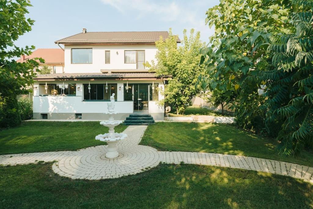 Therme - Corbeanca By The Lake Luxury Villa Exterior photo