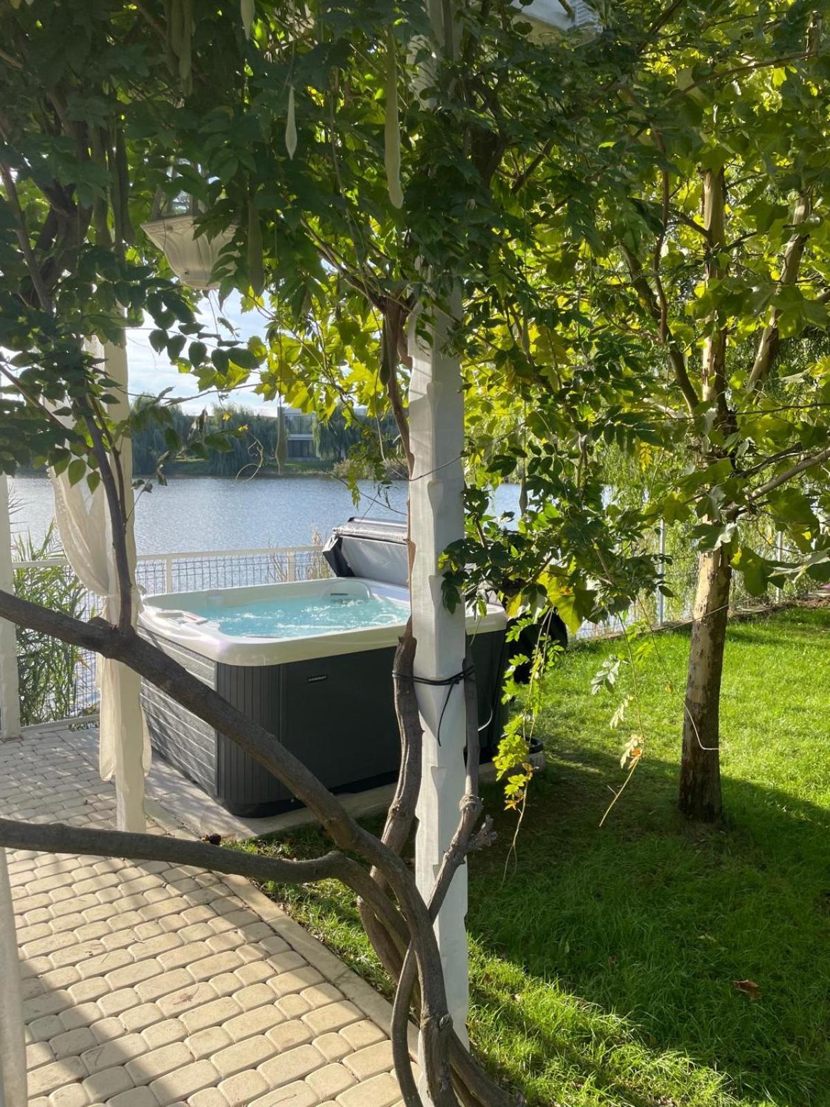 Therme - Corbeanca By The Lake Luxury Villa Exterior photo